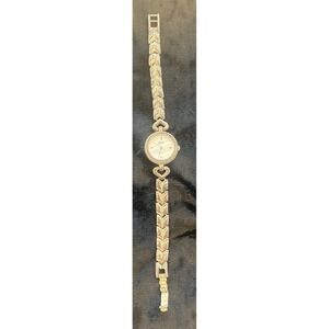 Badavici Silver Tone Chevron Heart Link Bracelet Watch Japan Movt Quartz